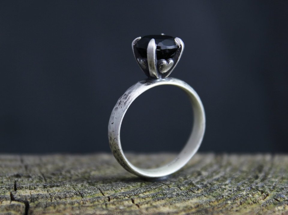 Black Spinel 8mm Romance Ring Heart Shape Prong Ring, Black claw Ring, Oxidized Sterling Silver Ring, Black Spinel Solitaire, Ready to Ship