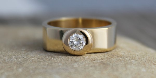 18kt Yellow Gold Diamond Ring // Square Wedding Band // Engagement Ring // Button Ring // Eco Friendly // Made to order
